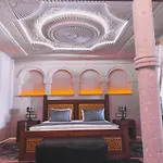 Local Cave House Отель Гореме