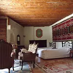 Local Cave House Szálloda