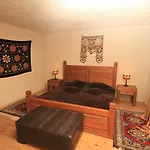 Local Cave House Отель