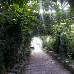 Hotel Local Cave House 3*