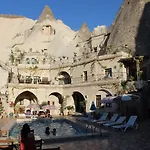 Local Cave House Hotel Göreme