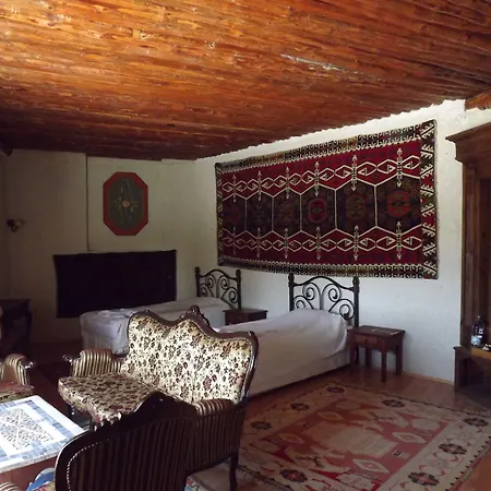 Hotel Local Cave House