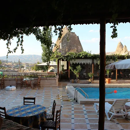 Hotel Local Cave House 3*