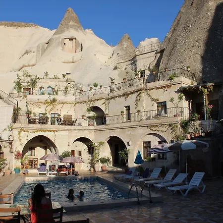 Local Cave House Hotel Göreme
