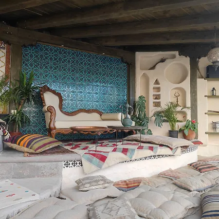 Hotel Local Cave House 3*