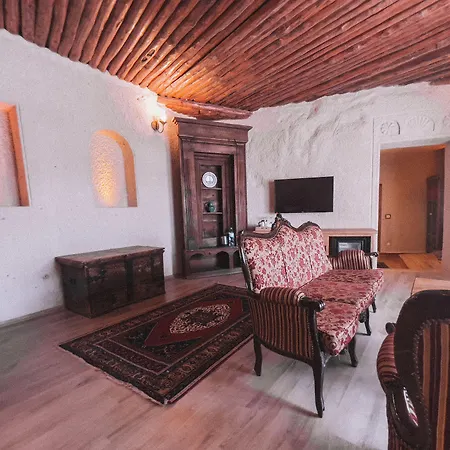 Local Cave House 3* غوريمِيه