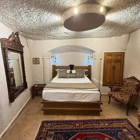 Local Cave House Göreme