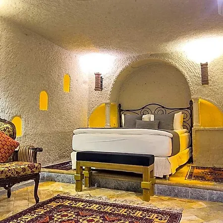 Hotel Local Cave House 3*