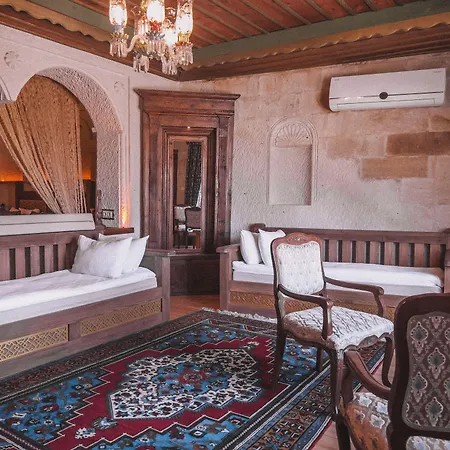 Local Cave House 3*