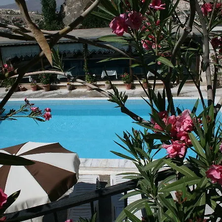 Local Cave House Hotel Göreme