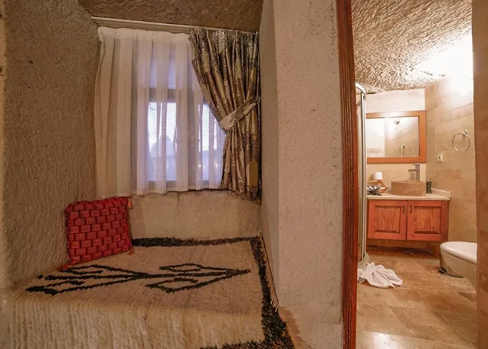 Local Cave House Göreme