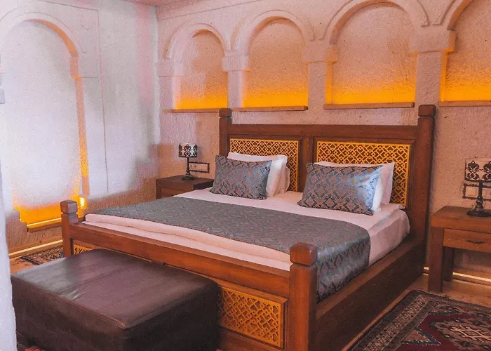 Hotel Local Cave House 3*