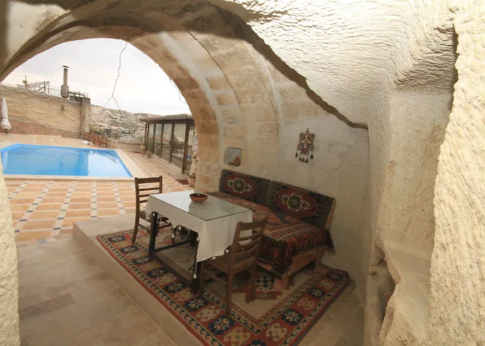 Hotel Local Cave House