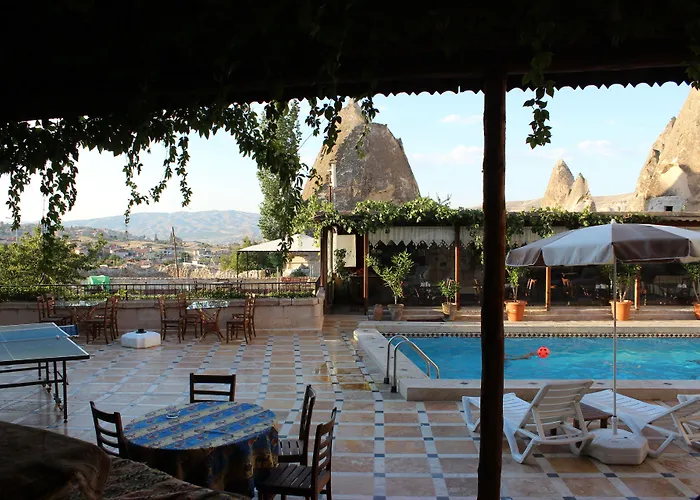 Hotel Local Cave House 3*