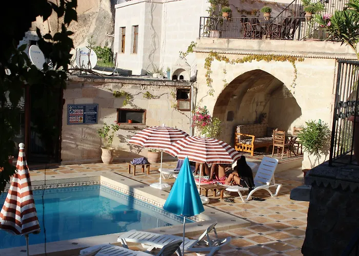 Hotel Local Cave House