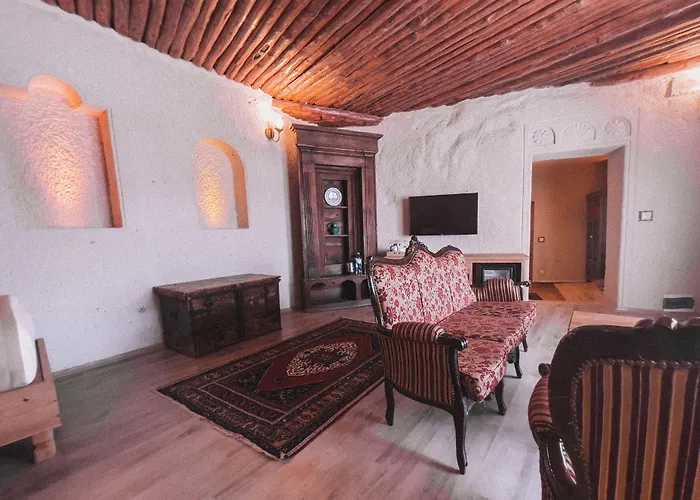 Local Cave House 3* 格雷梅