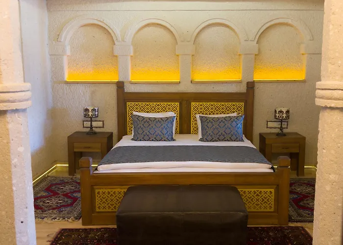 Local Cave House Göreme