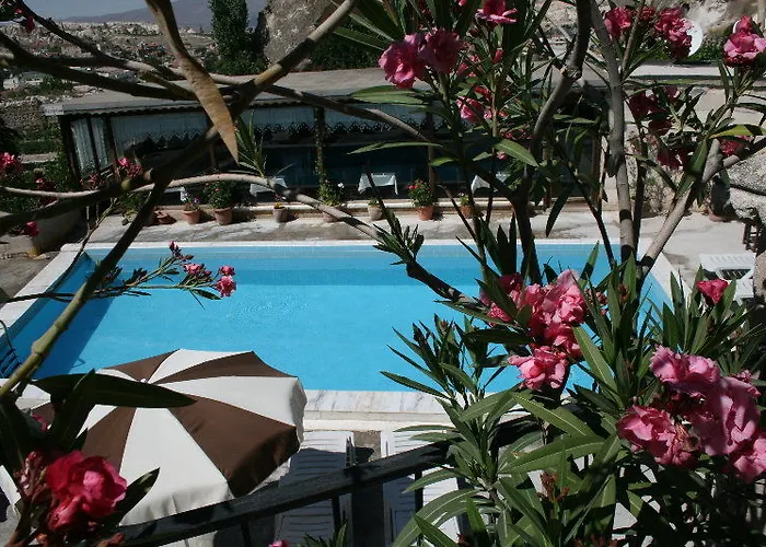 Local Cave House Hotel Göreme